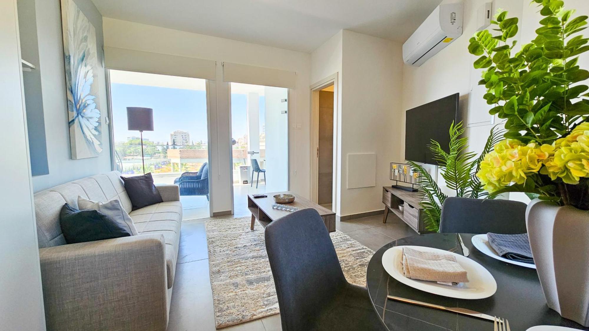 Sealife Citycenter Residences Larnaca Exterior photo