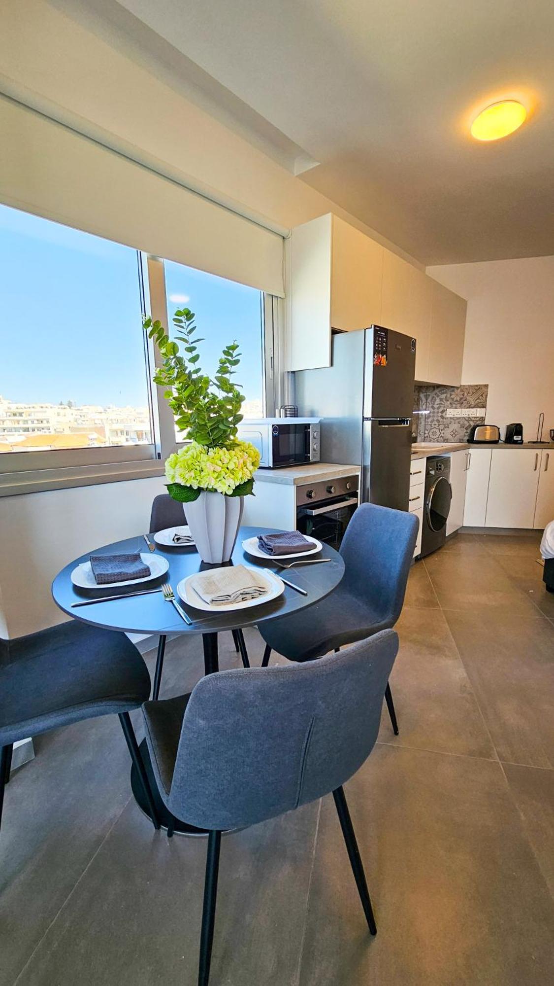 Sealife Citycenter Residences Larnaca Exterior photo